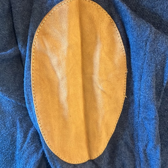 Carolina Herrera Button-Up Cardigan with Goat Suede Elbow Patches, 100% Cotton - Picture 7 of 8